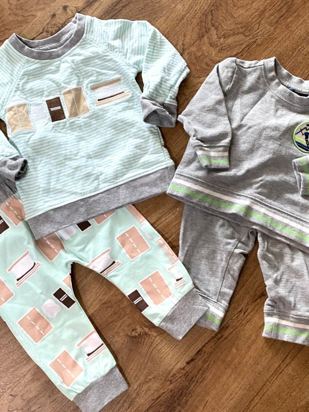 Lot of 2 Outfits-MONICA +ANDY Smores & JANIE JACK Ski-Sweatshirts/Joggers-6-12M